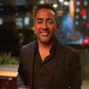 Meet your Posher, Carlos